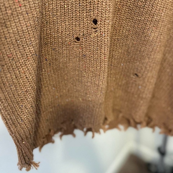 Brown distressed knit sweater with off shoulder 
Unique and stylish - Picture 3 of 8